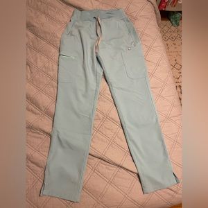 Figs seaglass scrub bottoms size small